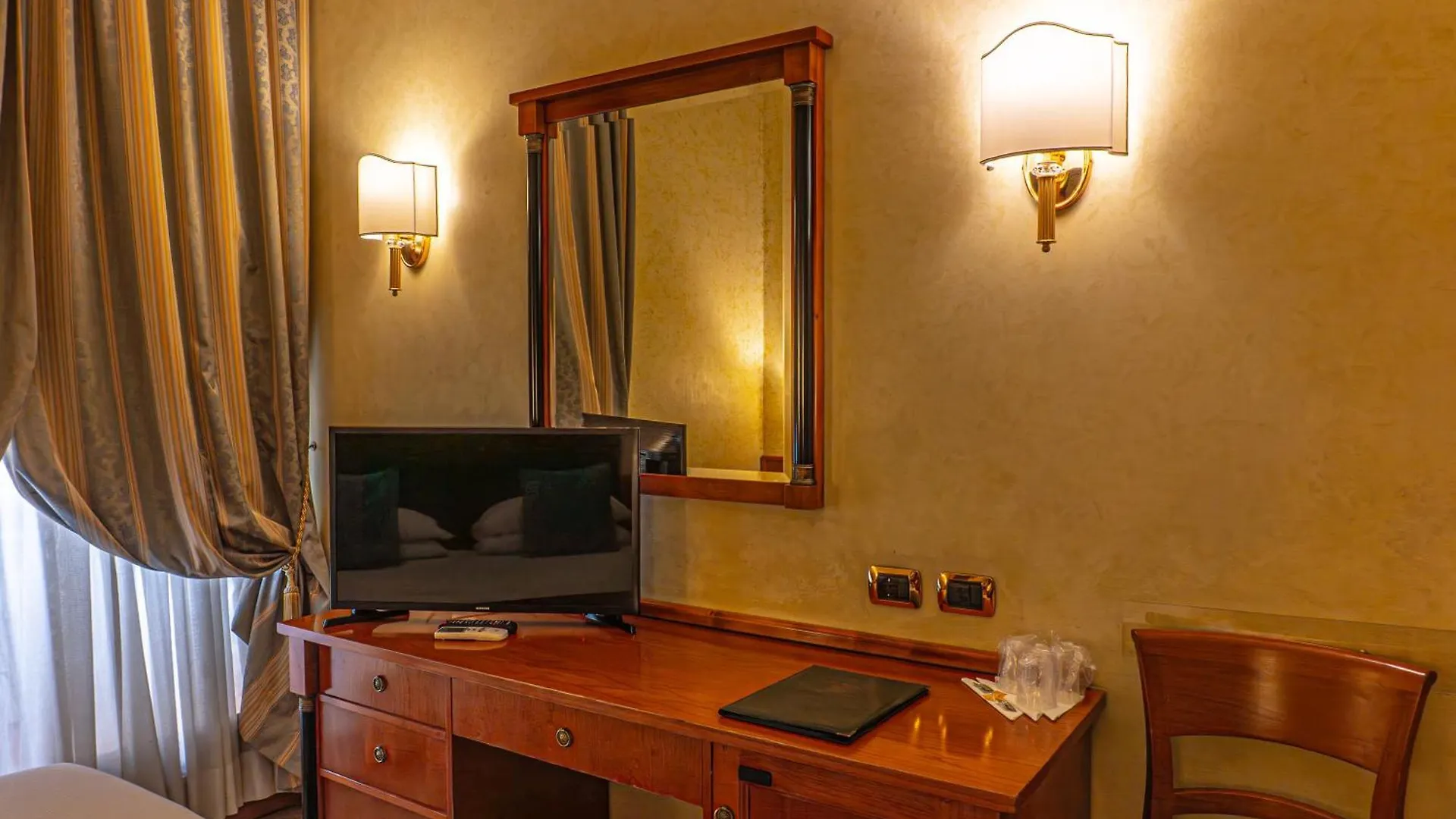 Hotel Miami Roma 3*,